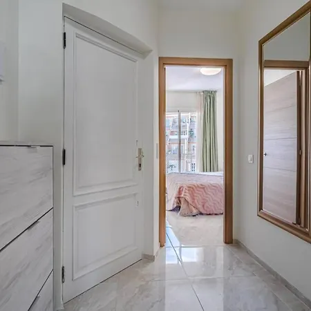 Orlando. Amazing Location. Completely Renovated!