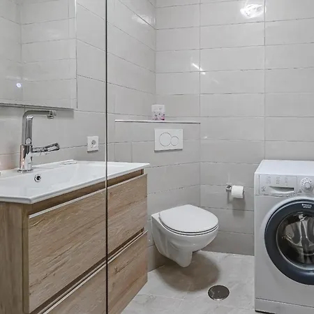 Orlando. Amazing Location. Completely Renovated! Costa Adeje (Tenerife)