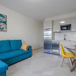 Orlando. Amazing Location. Completely Renovated! Apartman Costa Adeje (Tenerife)