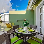 Orlando. Amazing Location. Completely Renovated! *