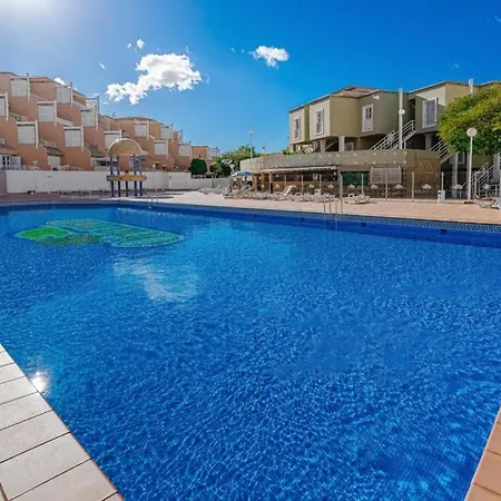 Orlando. Amazing Location. Completely Renovated! דירה