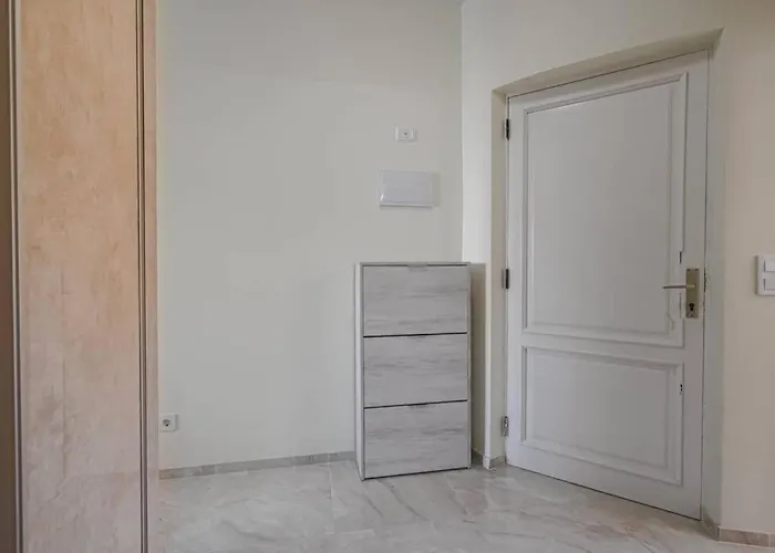 Orlando. Amazing Location. Completely Renovated!